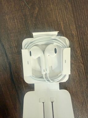 Apple headphones
